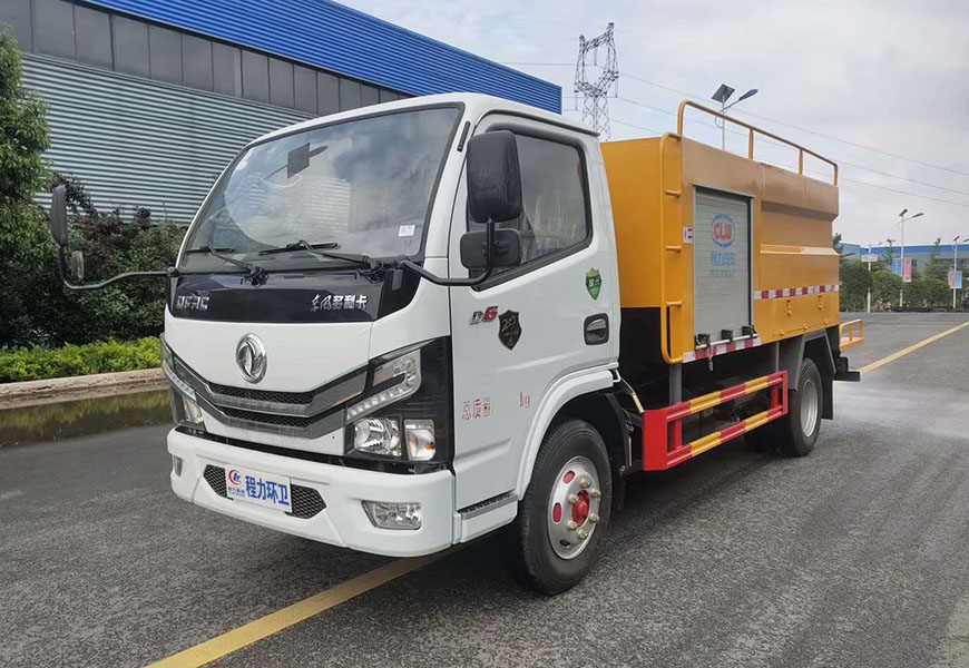 東風小多利卡路面養(yǎng)護車 國六